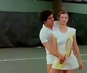 How To Hold A Tennis..